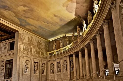 La Cavea Ellittica — Teatro Olimpico