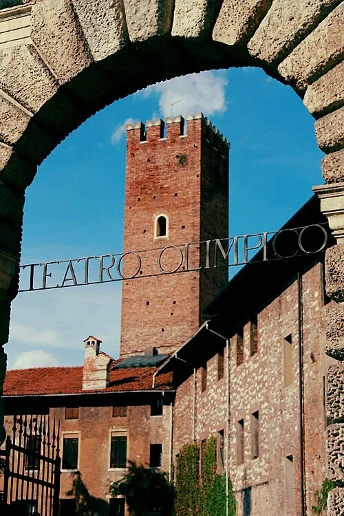 L'Arco d'Ingresso — Teatro Olimpico