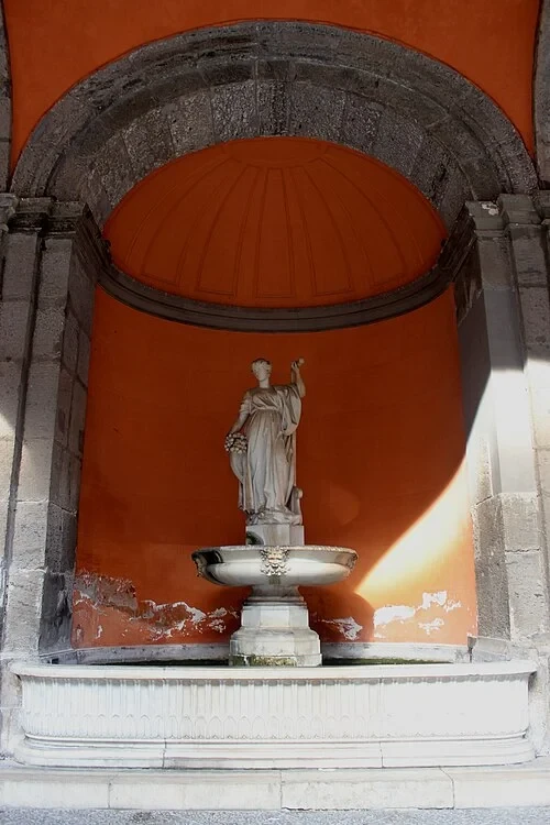 Brunnen der Fortuna — Palazzo Reale di Napoli