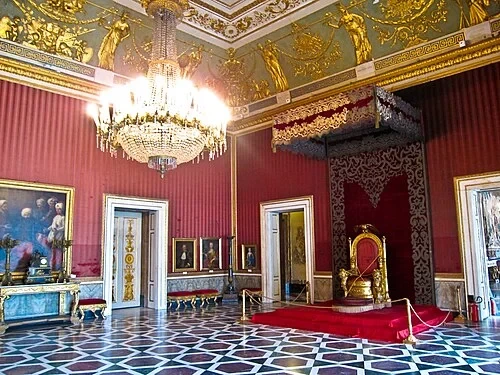 Thronsaal — Palazzo Reale di Napoli