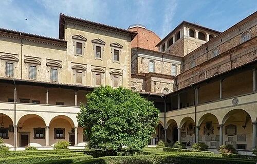 Kreuzgang von San Lorenzo — Basilica di San Lorenzo