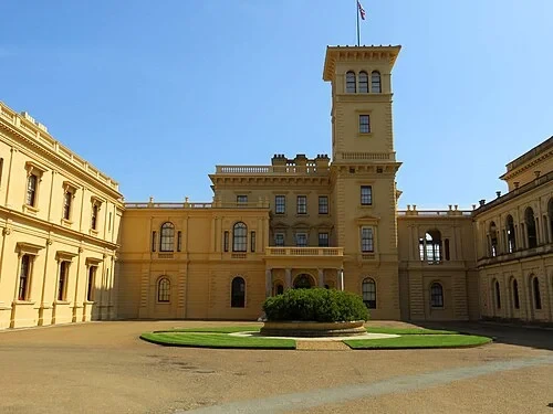 La entrada del Pabellón