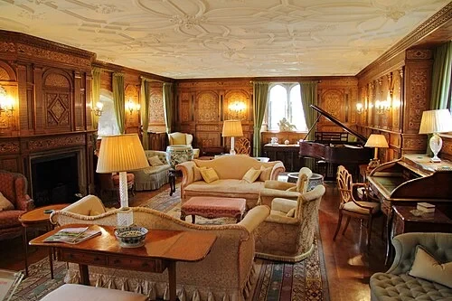Le Salon — Hever Castle