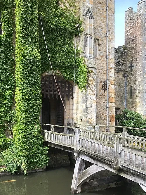 The Working Portcullis