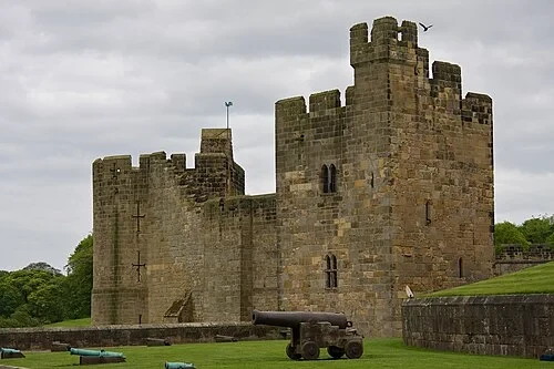 The Battlements and Cannons