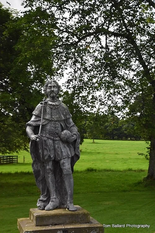 Statue of King James VI