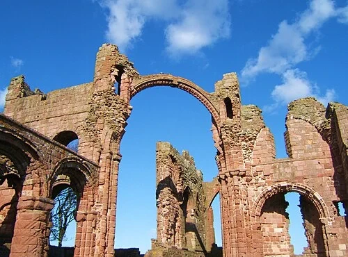 L'emblématique Rainbow Arch — Lindisfarne Priory