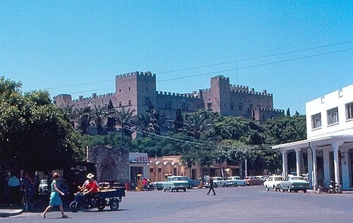 Une sentinelle de l'histoire — Palace of the Grand Master of the Knights of Rhodes