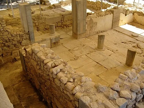 Colonnaded Living Quarters — Phaistos audio guide stop