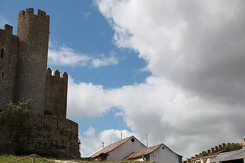 Le donjon imposant — Castelo de Óbidos
