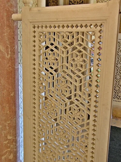 Les écrans en albâtre indien — Palácio de Monserrate