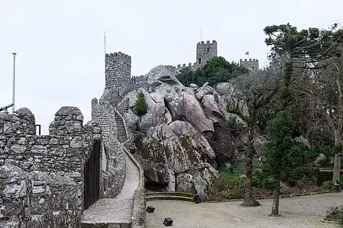 Le périmètre défensif — Castelo dos Mouros