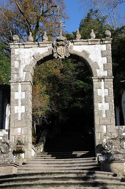La Porte Sacrée — Tenões