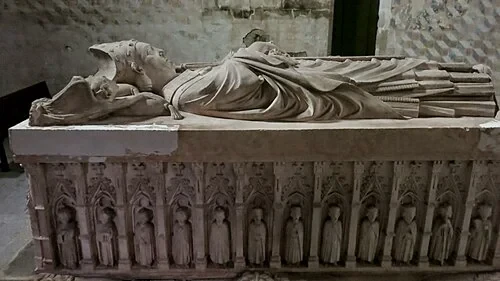 Tombeau de l'archevêque Gonçalo Pereira