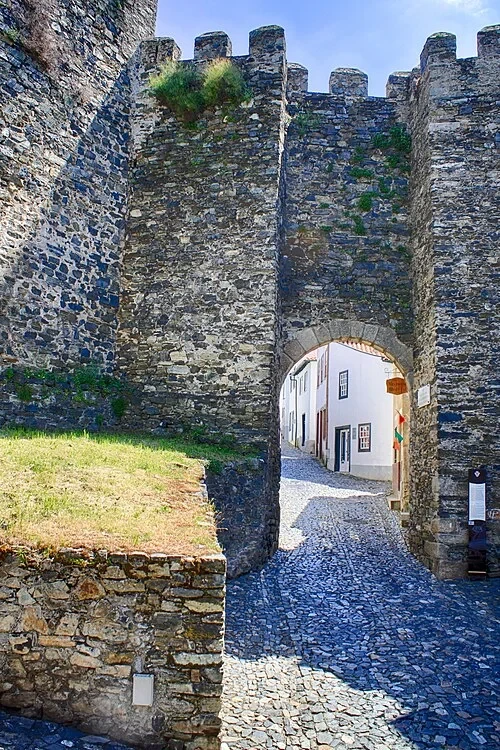 Zewnętrzny mur obronny