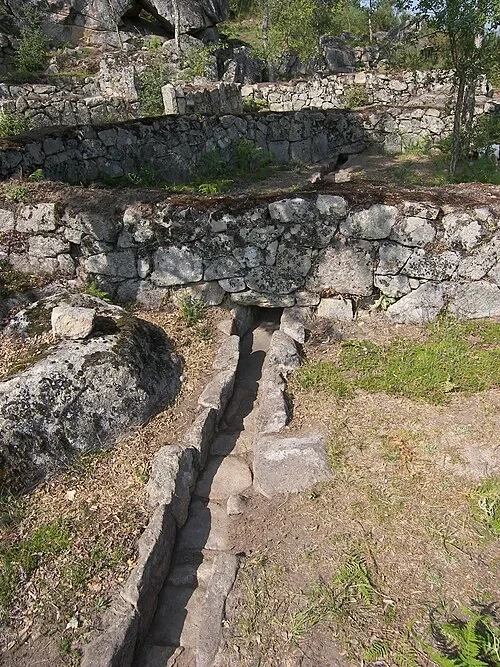Drainage Infrastructure — Citânia de Briteiros audio guide stop