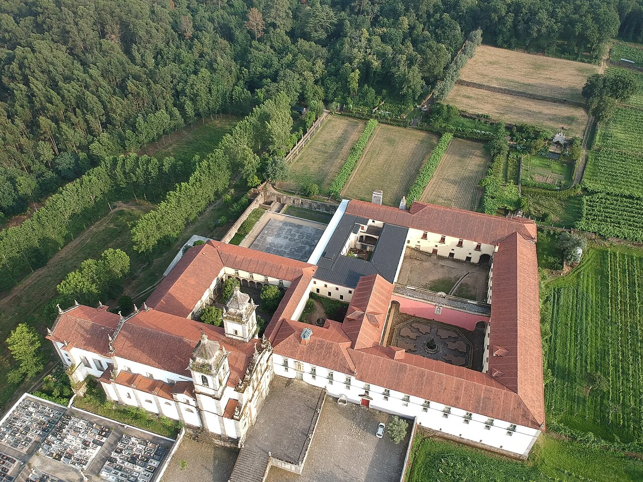 Mosteiro de São Martinho de Tibães