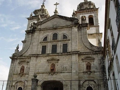 Die Kirchenfassade