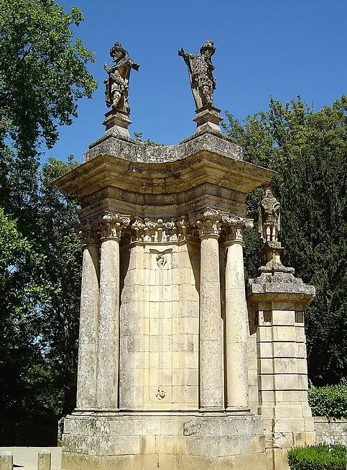 The Statues of Royalty