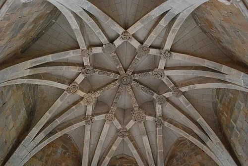 Voûtes gothiques sur croisées d'ogives — Castelo de Beja