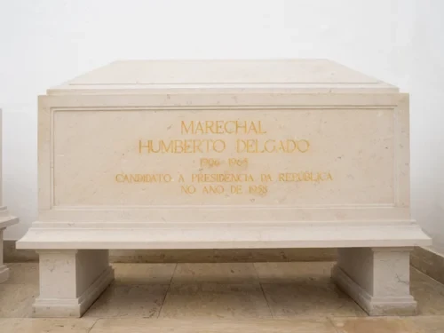 Tombe de Humberto Delgado — Igreja de Santa Engrácia