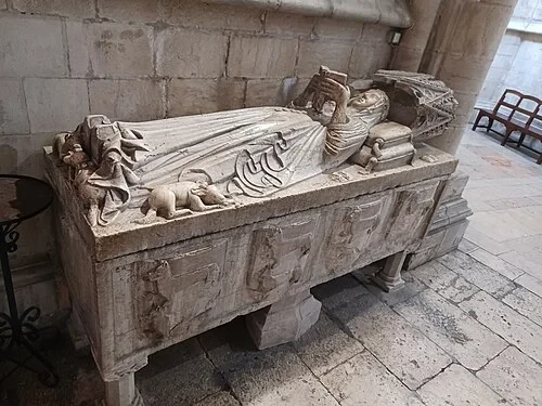 Tombeau de Maria de Vilalobos — Sé de Lisboa
