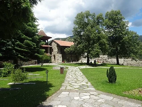 Le Chemin de Pierre — Manastir Studenica