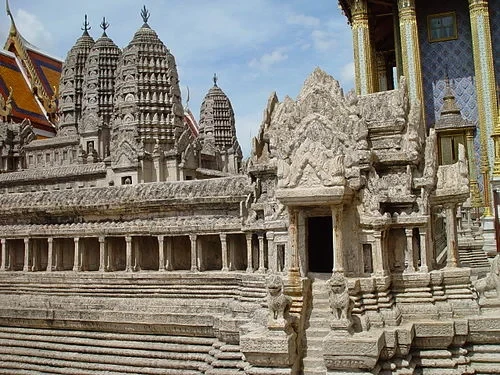 Sculptures en pierre d'Angkor — Grand Palace