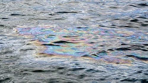 Les larmes noires — USS Arizona Memorial