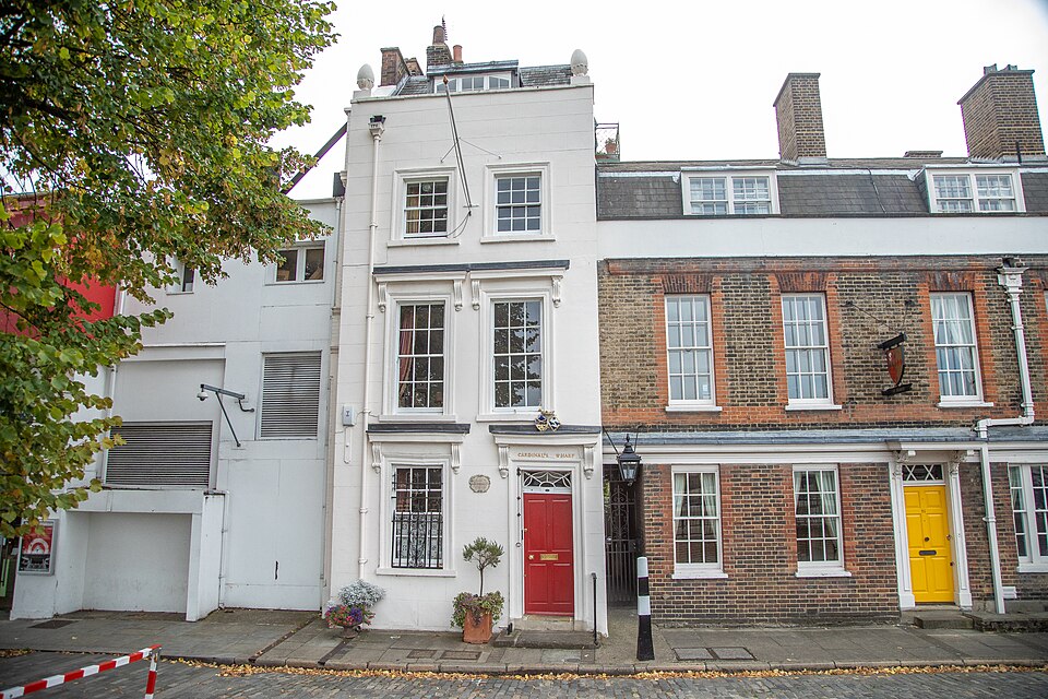 Near the Original Site — Shakespeare's Globe audio guide stop