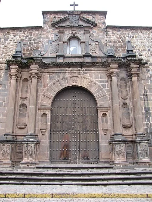 Entrée principale coloniale — Qorikancha