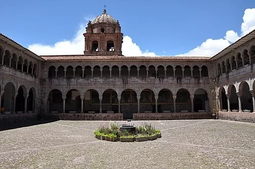 Le cloître central — Qorikancha