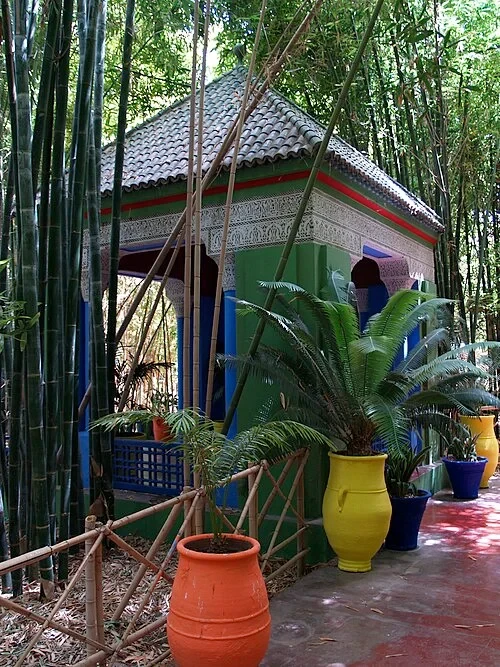 Pavillon et palmiers — Jardin Majorelle