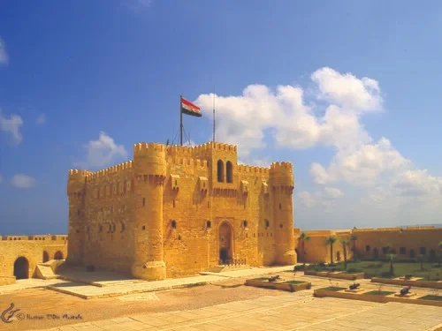 فناء البرج الرئيسي