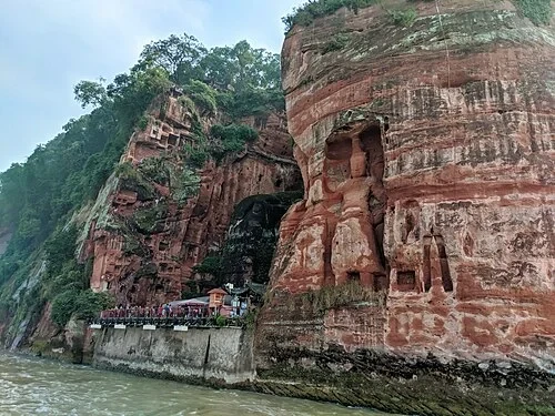 Cliffside Guardian Niches — Leshan Giant Buddha audio guide stop