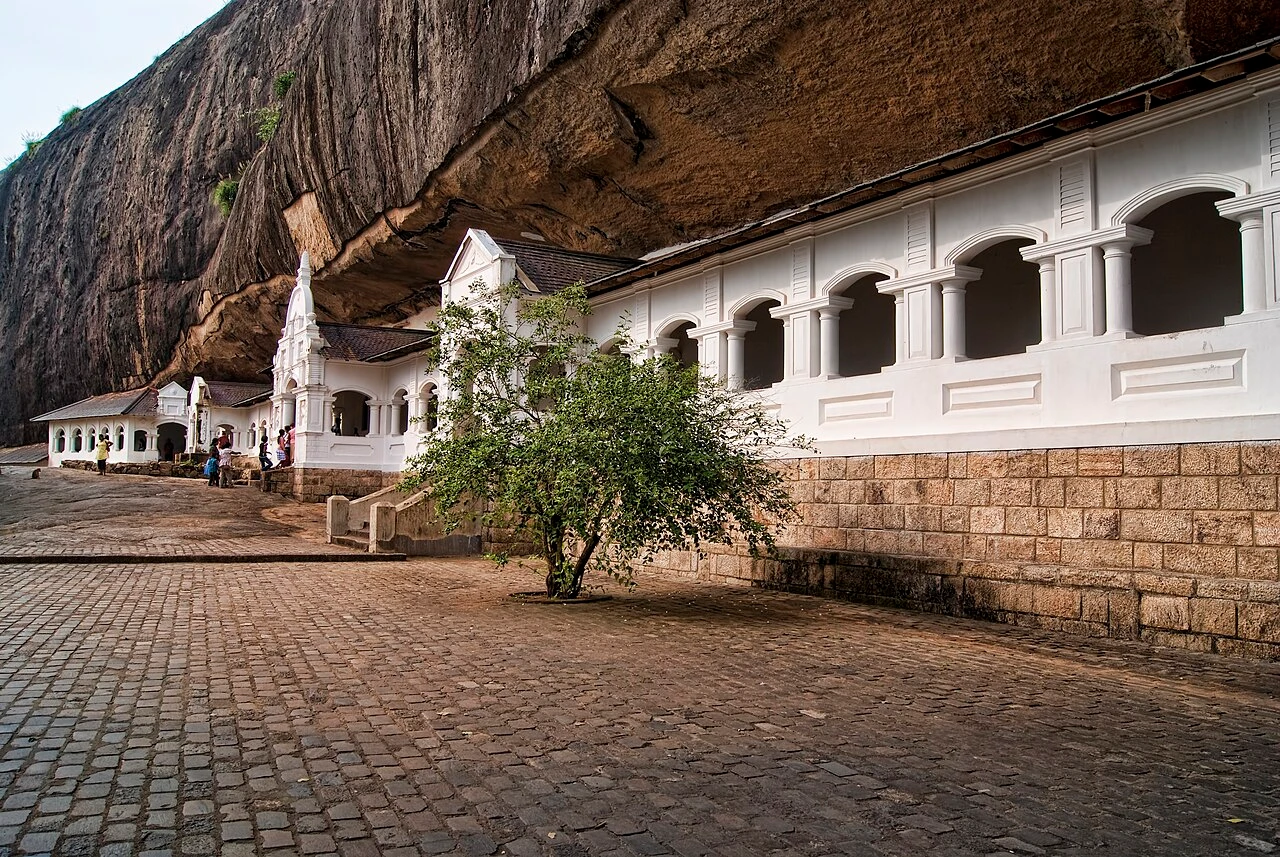 Dambulla cave temple audio guide