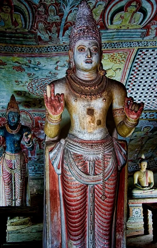 Statue of King Valagamba — Dambulla cave temple audio guide stop