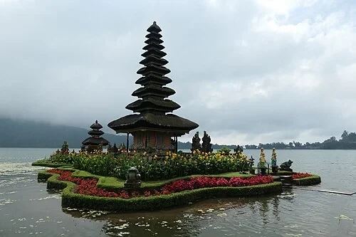 The Eleven-Tiered Shrine — Pura Ulun Danu Bratan audio guide stop