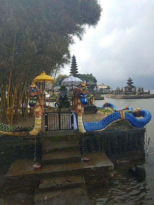 The Dragon Gateway — Pura Ulun Danu Bratan audio guide stop