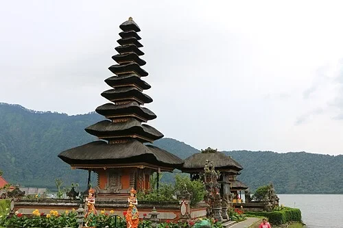The Meru Shrine Base — Pura Ulun Danu Bratan audio guide stop