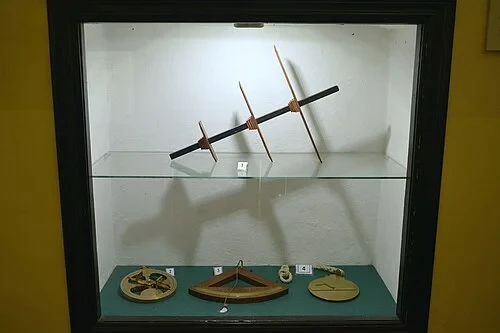 Navigational Instruments — Torre del Oro audio guide stop