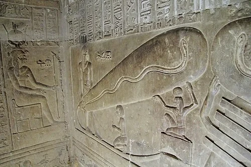 La Lumière de Dendérah — Dendera Temple complex