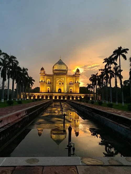 Le Chef-d'œuvre Final — Safdarjung's Tomb