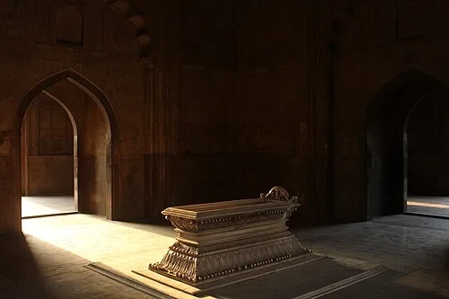 Le Centre Sacré — Safdarjung's Tomb