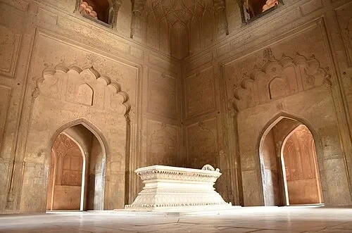 Les Huit Paradis — Safdarjung's Tomb