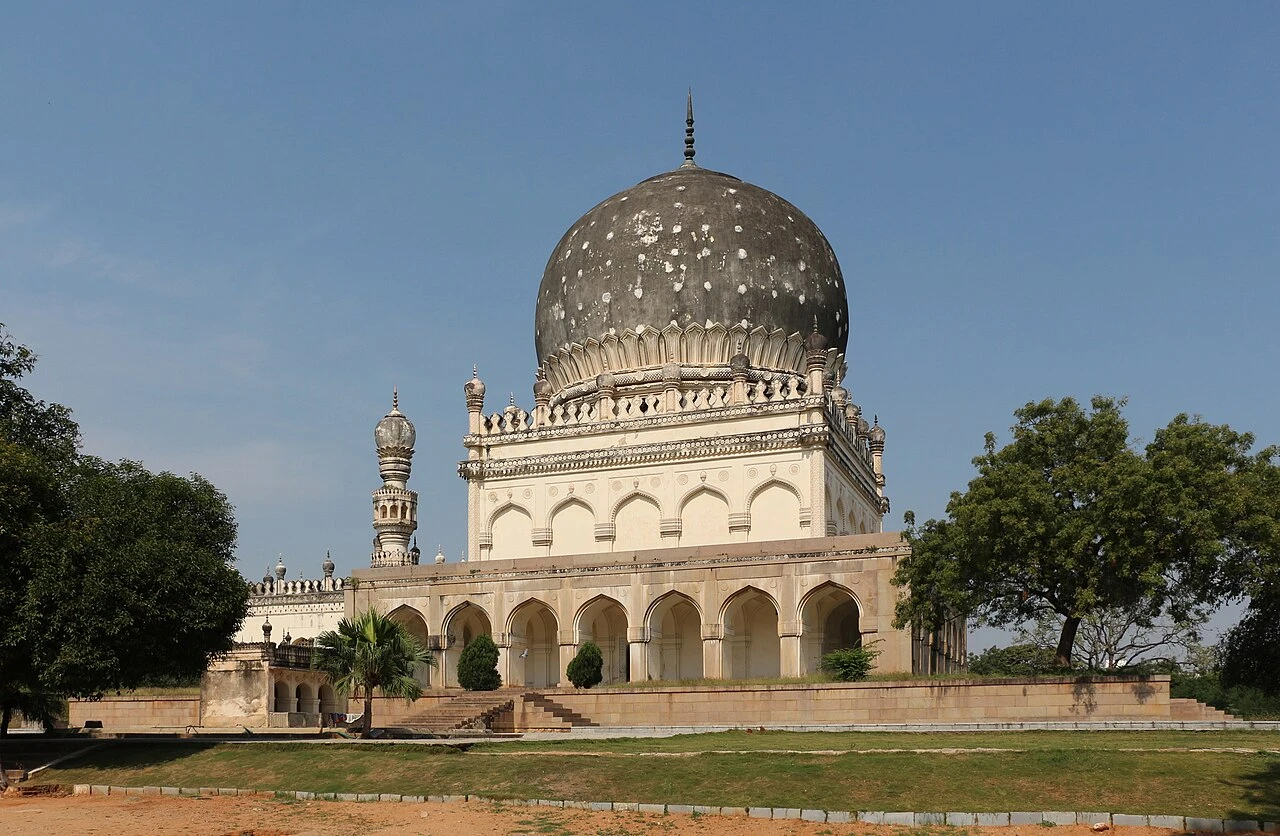 Qutb Shahi Tombs audio guide