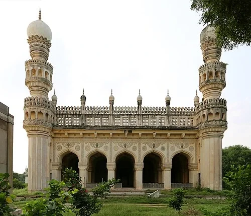Great Mosque of Hayat Bakshi — Qutb Shahi Tombs audio guide stop