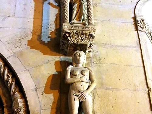 The Mystery of the Belly Button — Katedrala sv. Jakova audio guide stop