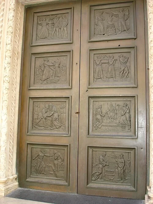 The Biblical Bronze Doors — Katedrala sv. Jakova audio guide stop